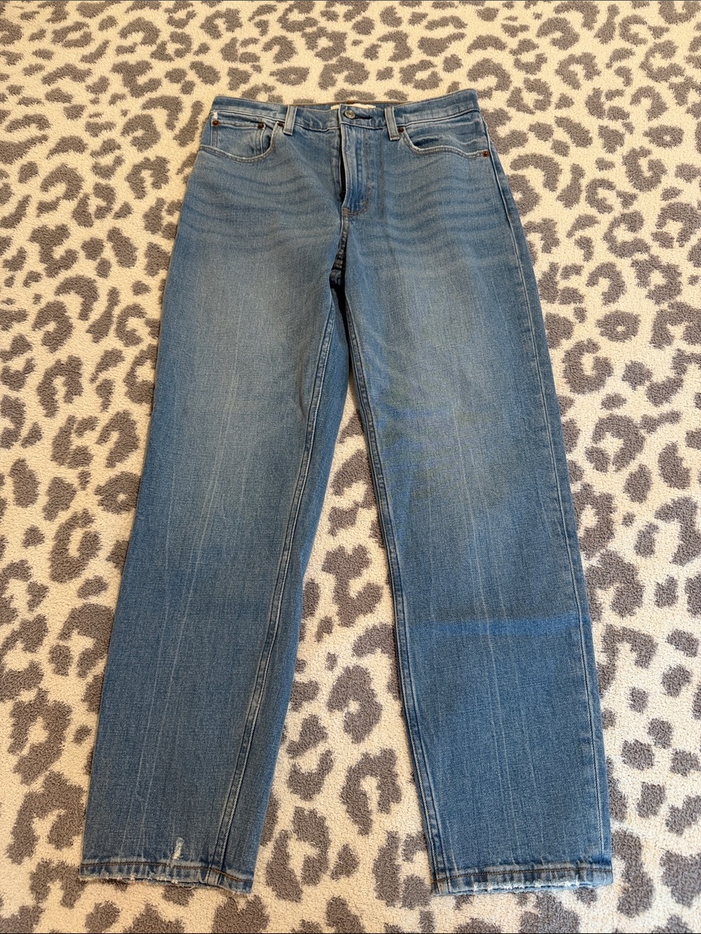 Abercrombie & Fitch Women's The Mom High Rise Jean
